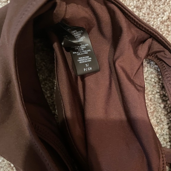 SKIMS Swim! - Picture 5 of 5